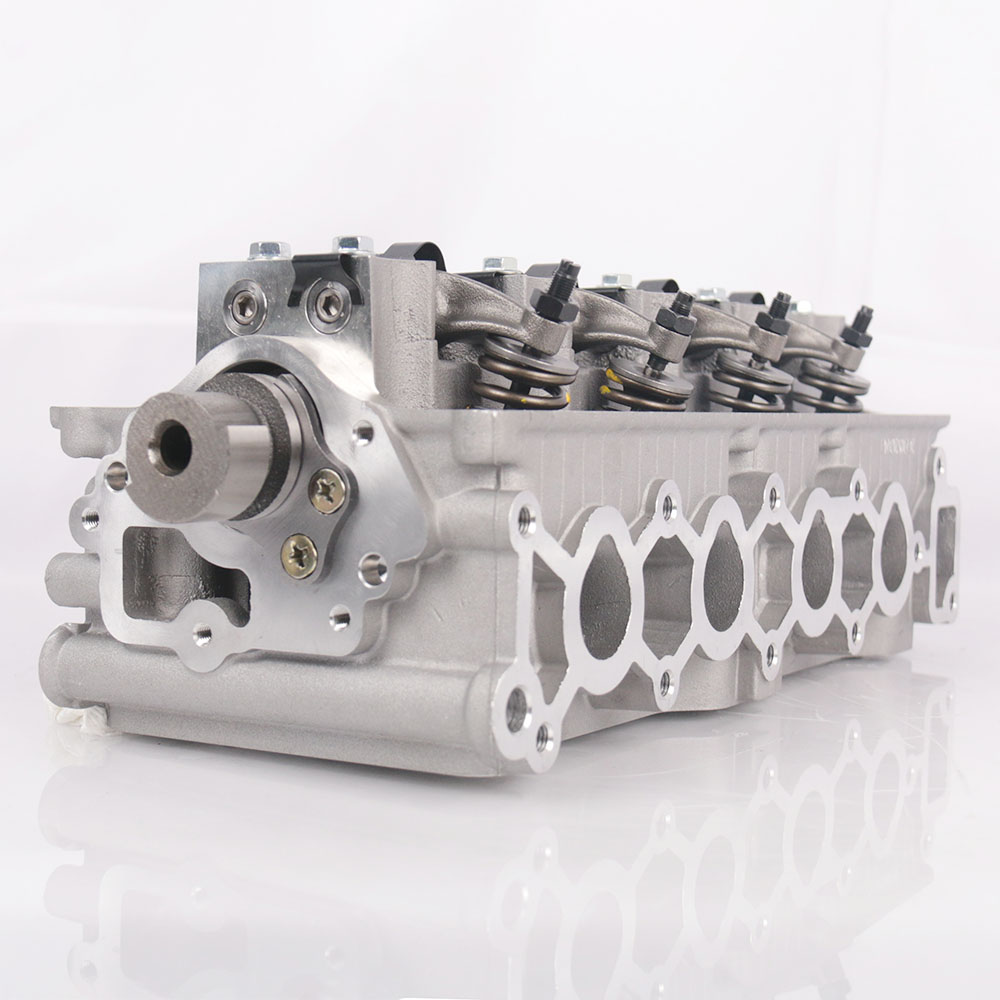 Engine Cylinder Head - Cabeza de Cilindro de Motor Nueva,
